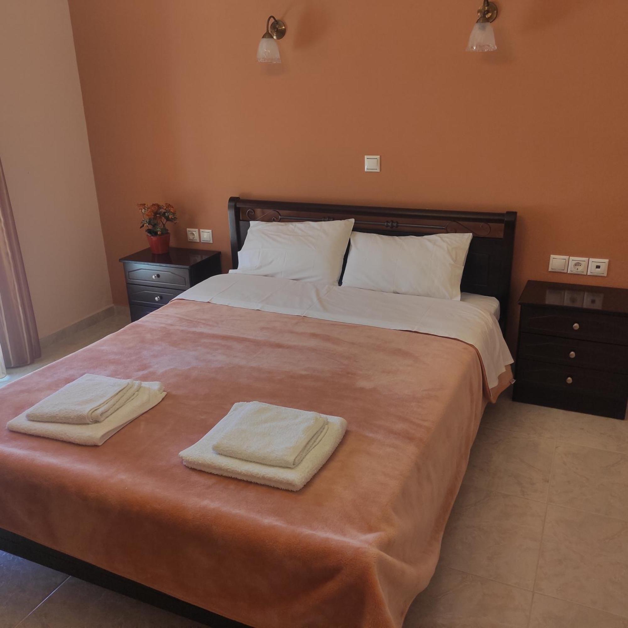 Apartamento Το Πέτρινο Kiriákion Exterior foto