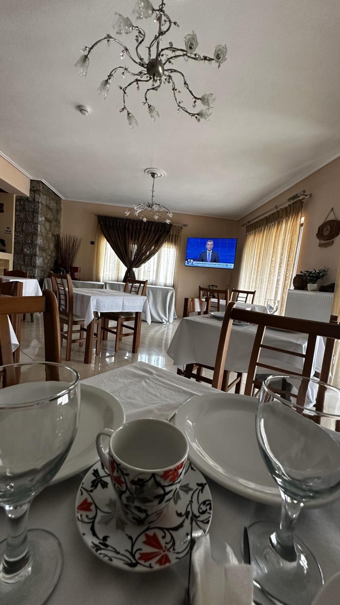 Apartamento Το Πέτρινο Kiriákion Exterior foto