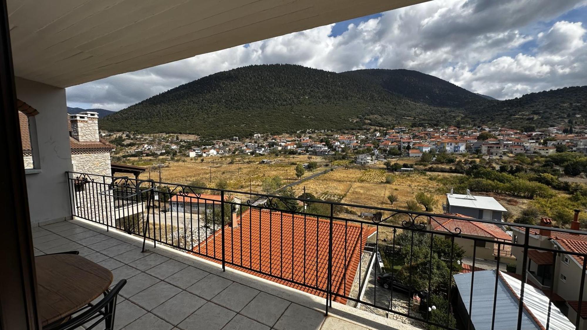 Apartamento Το Πέτρινο Kiriákion Exterior foto