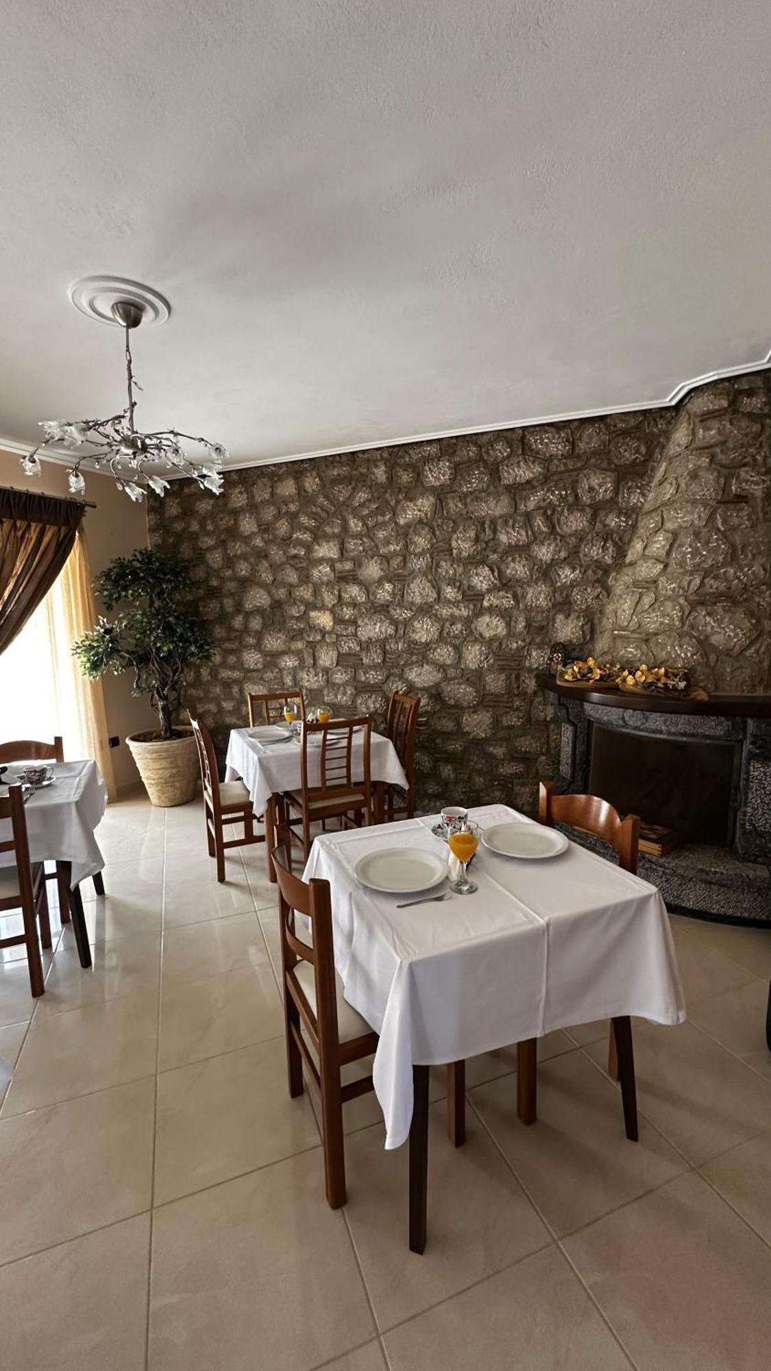 Apartamento Το Πέτρινο Kiriákion Exterior foto