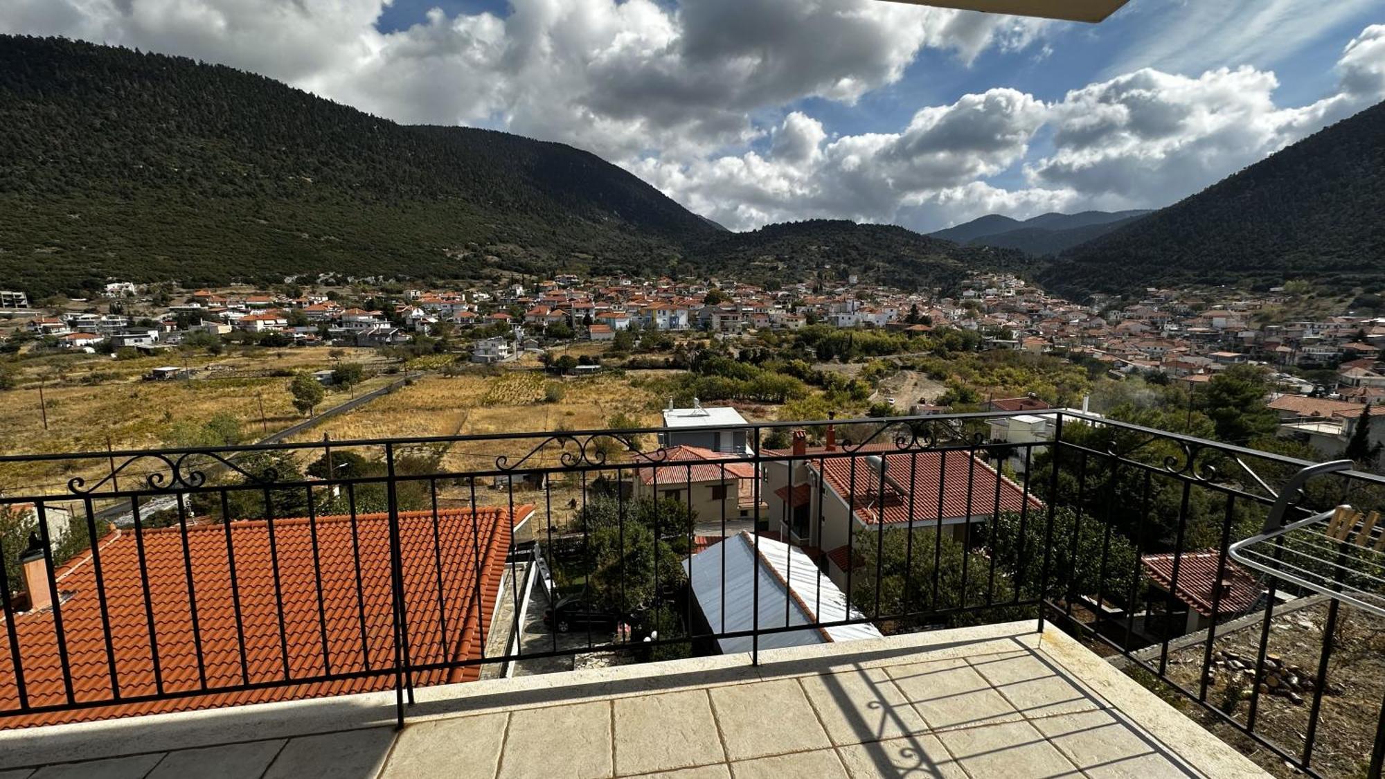Apartamento Το Πέτρινο Kiriákion Exterior foto